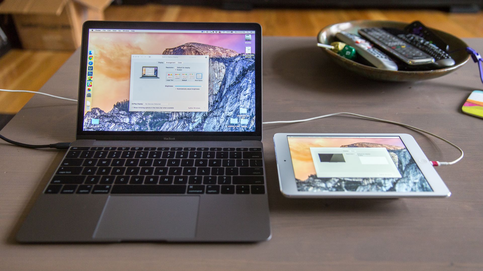 Mac Screen with Duet Display