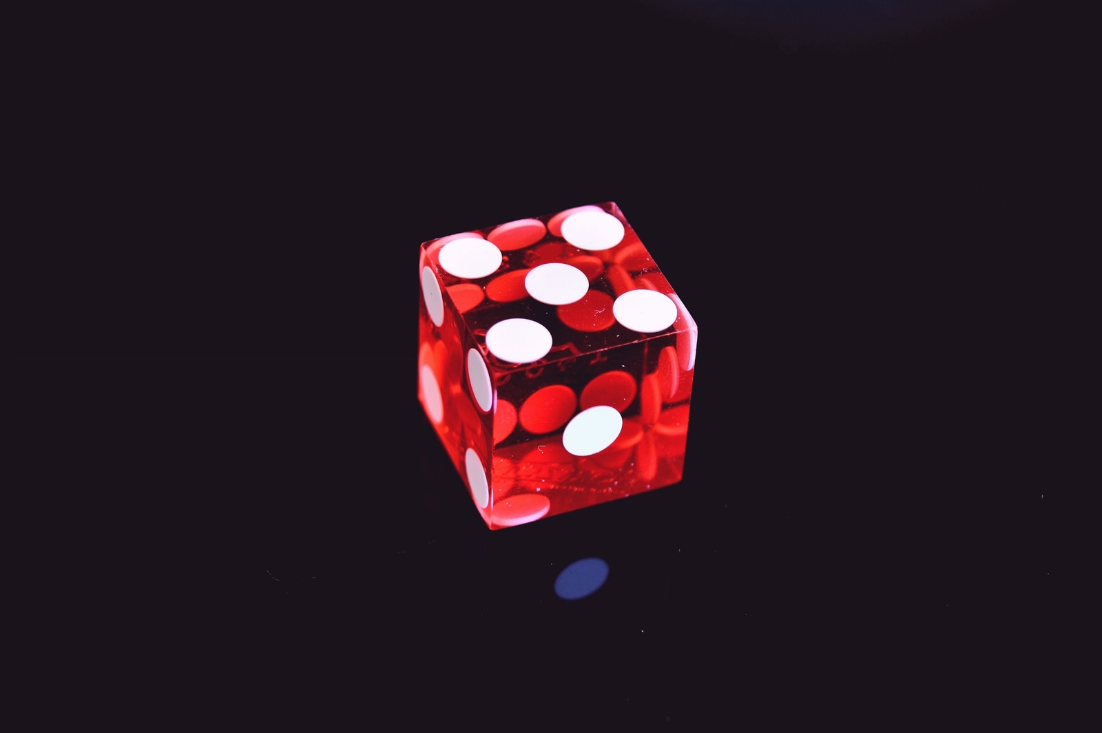 6-sided die displaying 5