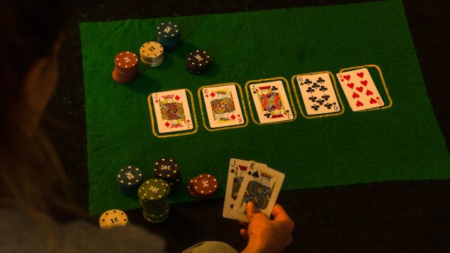 6 of diamonds playing card